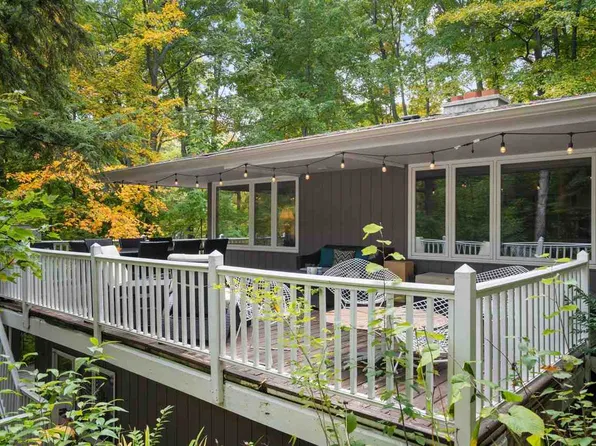 2656 Country Club Rd, Petoskey, MI 49770