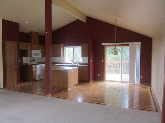 3rd image of 11519 127th Ave NE