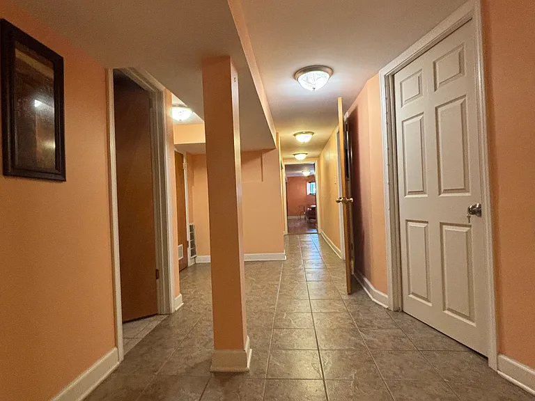 2937 N Linder Ave #G — Photo 16