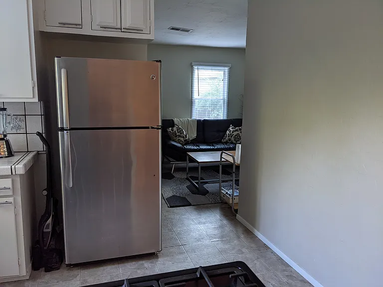 805 Sycamore Dr — Photo 13