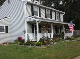 9000 Dolsie Grove Dr, Lorton, VA 22079