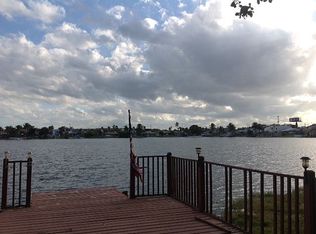 1836 W 72nd St, Hialeah, FL 33014
