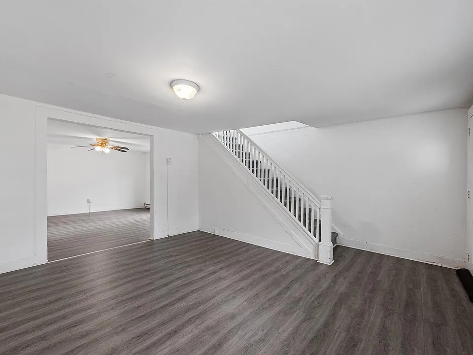 121 Throop St