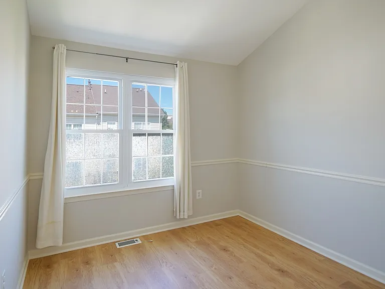 9423 Fields Rd — Photo 48