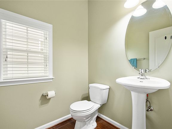 5th image of 132 Dorsch Dr
