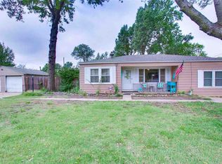 345 S Maple Ln, Wichita, KS 67209