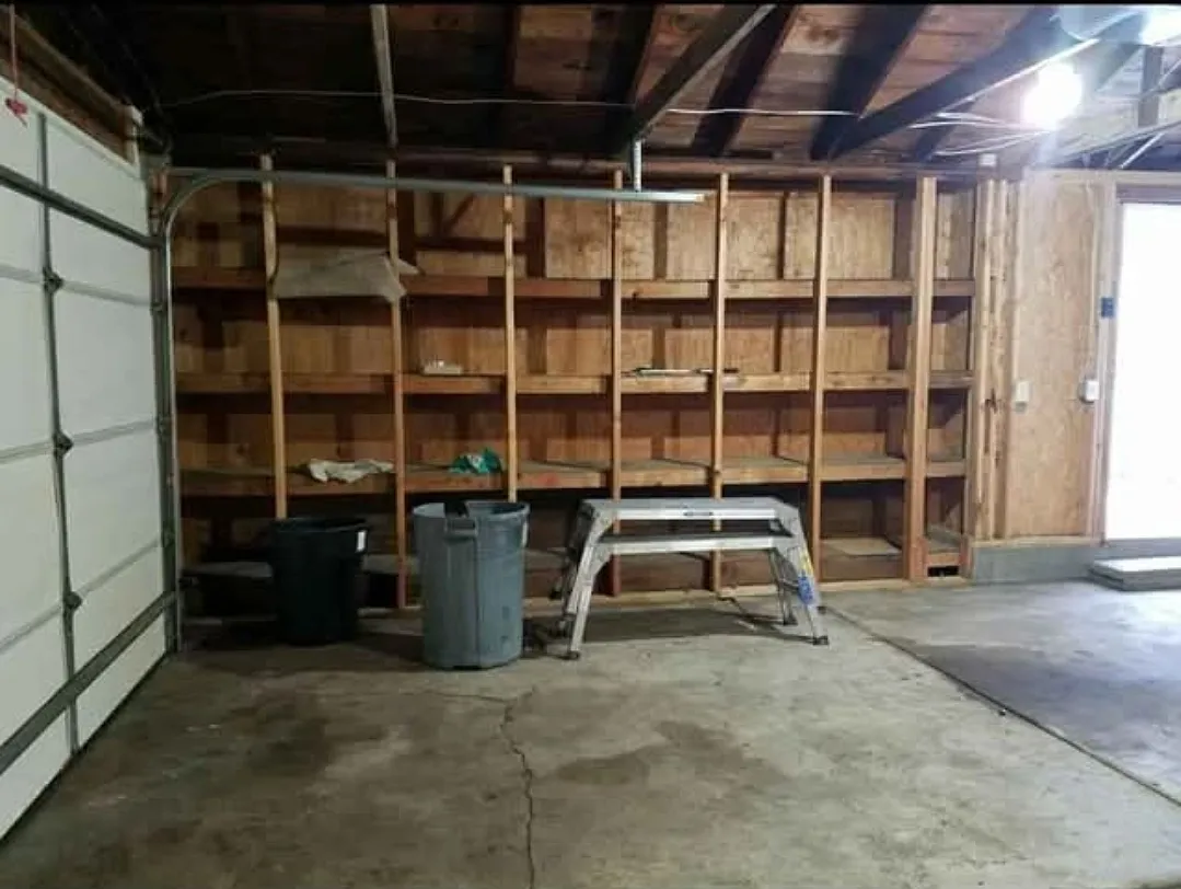 3 bed, 1432 sqft, $1,200 — Photo 3