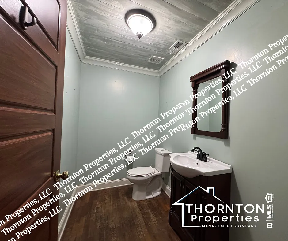 5 bed, 1750 sqft, $2,000 — Photo 3