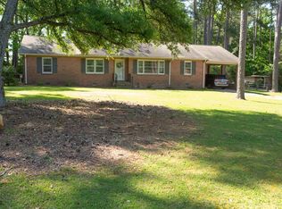 118 Sheffield Rd, Greenwood, SC 29646