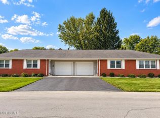 200 Shinkle St, Findlay, OH 45840