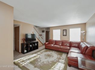 911 Wesley Ln #911, Algonquin, IL