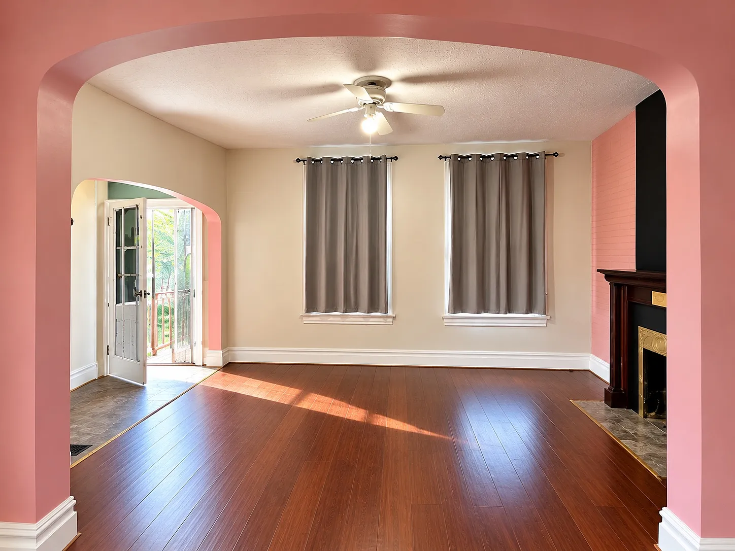 3 bed, 1125 sqft, $1,300 — Photo 3