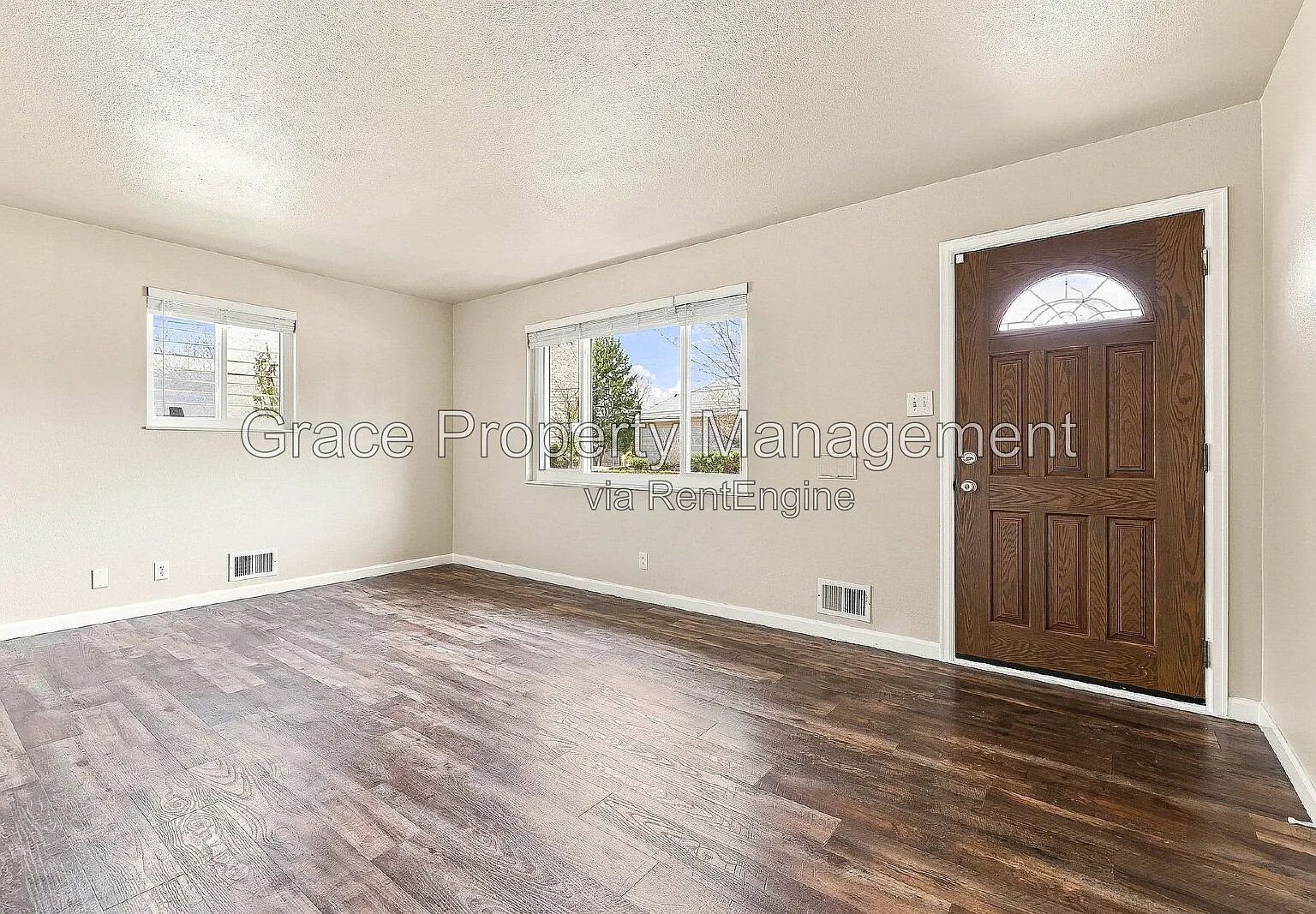 3 bed, 2.0 bath, 1568 sqft, $2,495 — Photo 2