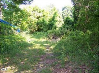 11 Westwood Rd, Fairfield, CT 06825