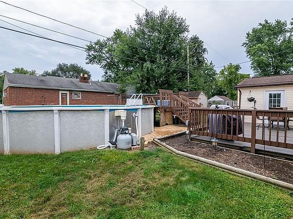 5th image of 496 Winchester St