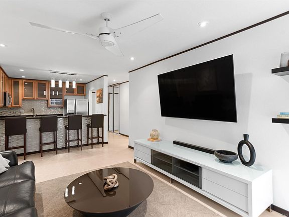 5th image of 3030 Suncrest Dr Unit 107
