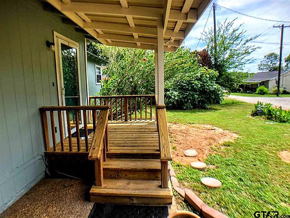 2nd image of 706 Smith Dr
