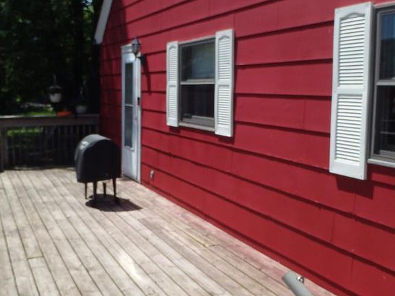 4th image of 207 Forest Ave W
