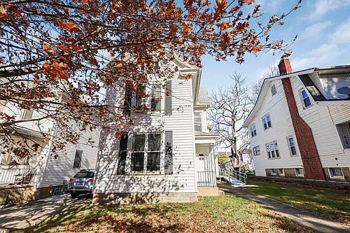 46 W Como Ave Photo 1