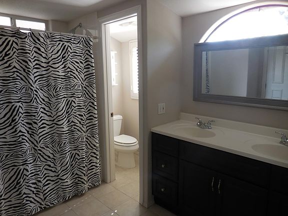 5th image of 17588 Saint Andrews Dr
