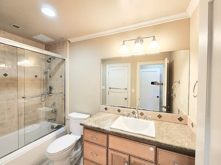531 Harvard Rd — Photo 13