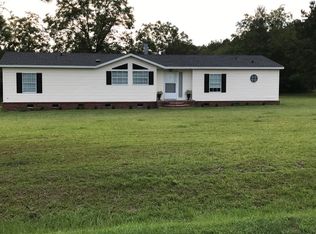 30 Robinson Ln, Jesup, GA 31545