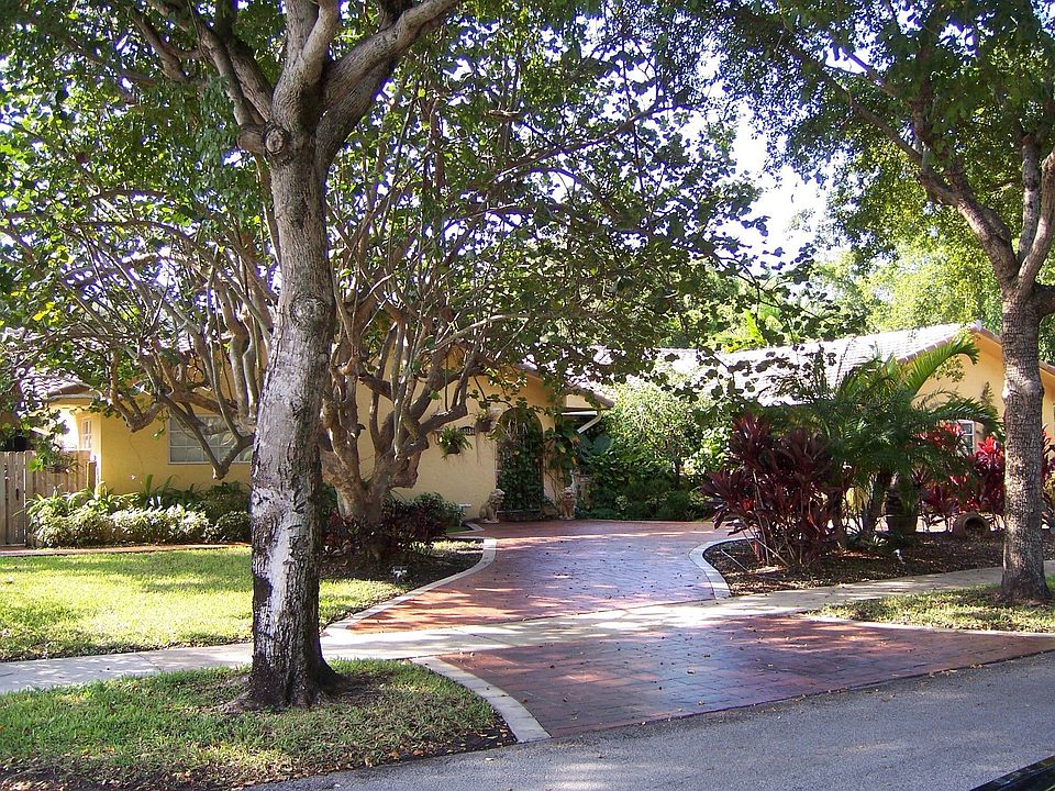 1st image of 20350 NE 21st Ave