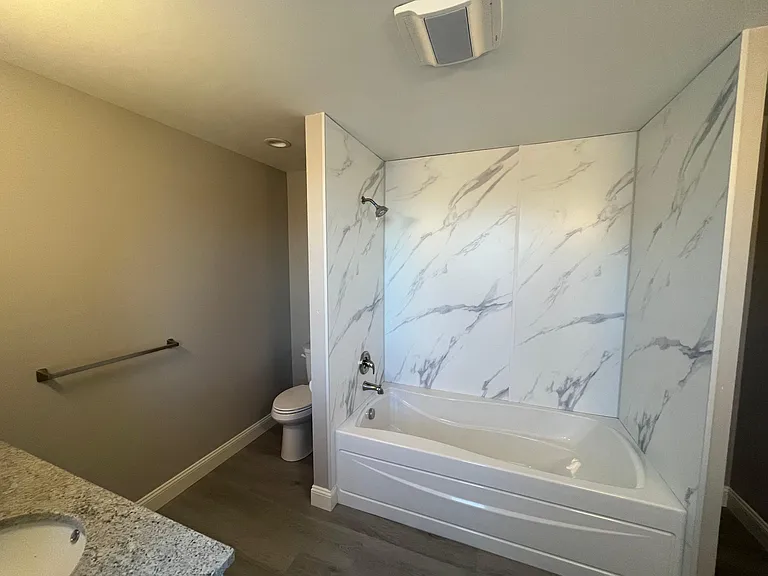 103 Thermos Ave #6 — Photo 26