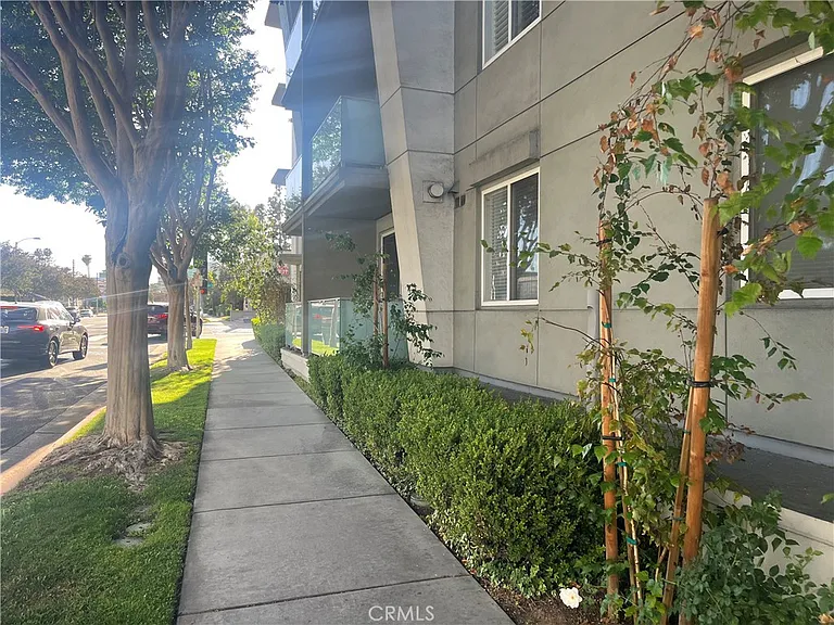 160 S Hudson #105 — Photo 10