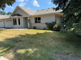 659 Belland Ave, Vadnais Heights, MN 55127