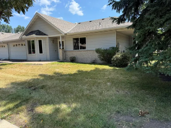 659 Belland Ave, Vadnais Heights, MN 55127