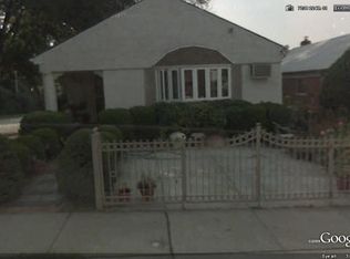 6940 224th St, Oakland Gardens, NY 11364