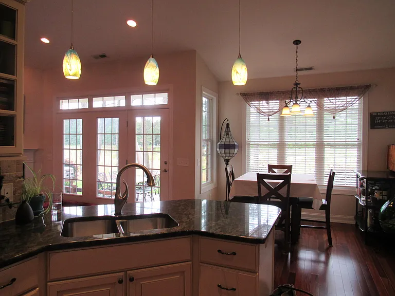 1271 Greenbriar Dr — Photo 25