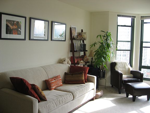 2nd image of 1755 Ofarrell St APT 1312