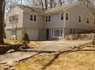 103 Old Dike Rd, Trumbull, CT 06611