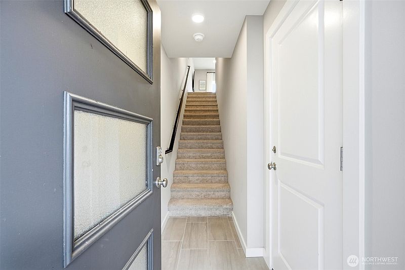 3rd image of 14925 44th Avenue W #B5