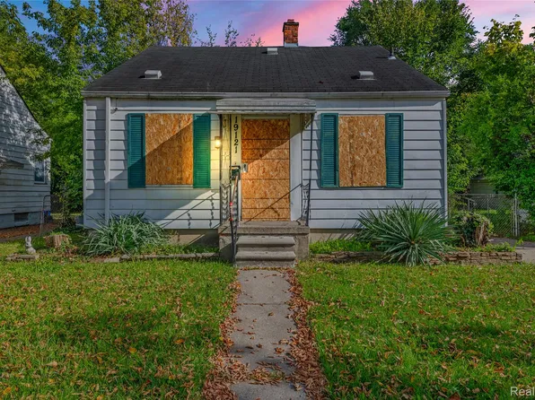 19121 McCormick St, Detroit, MI 48224