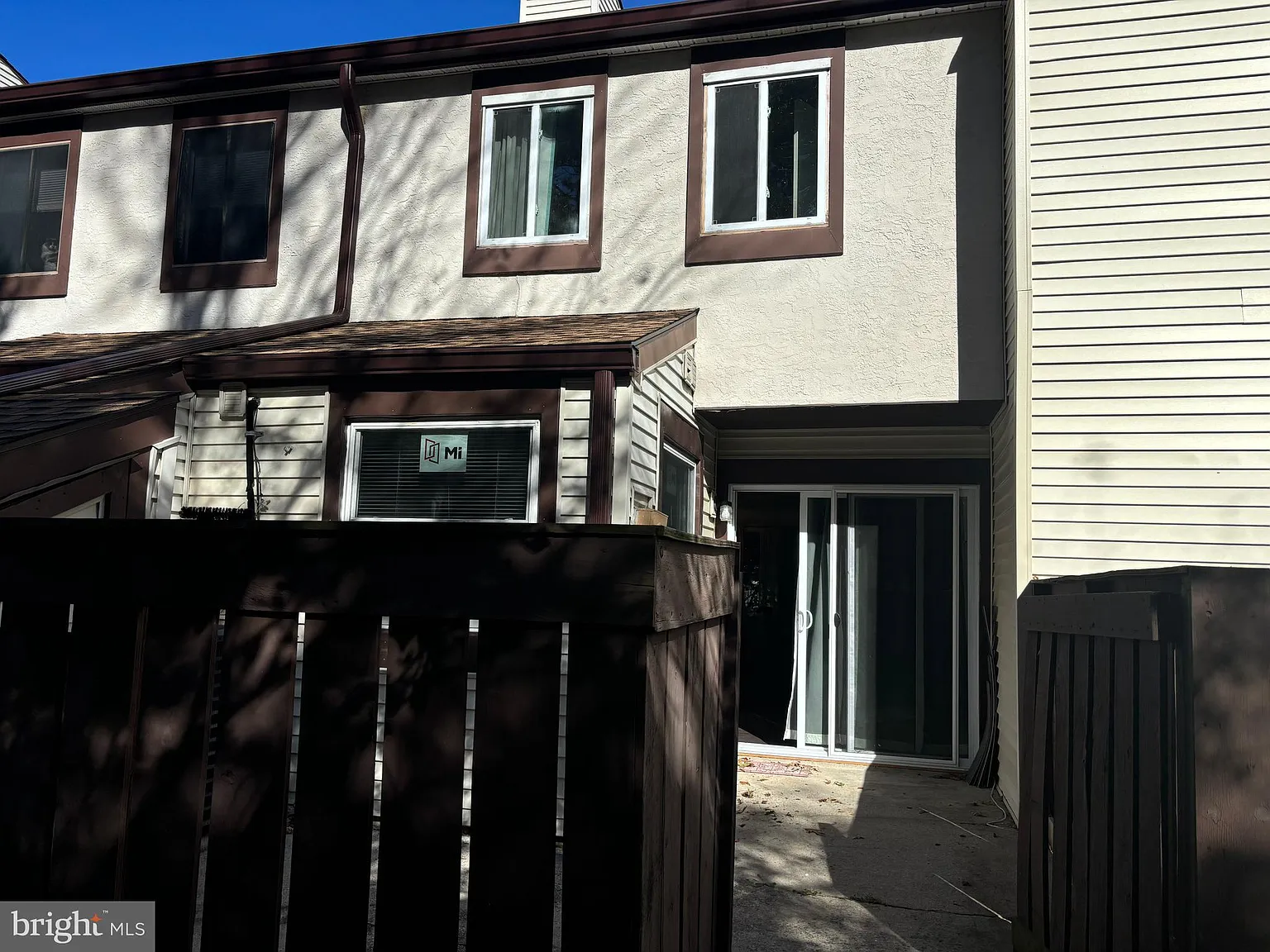 2 bed, 1.5 bath, 1000 sqft, $2,000 — Photo 2