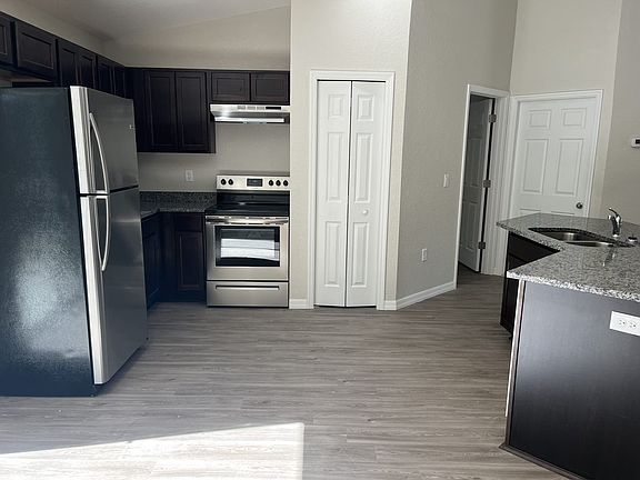 4th image of 8594 N Lily Dr
