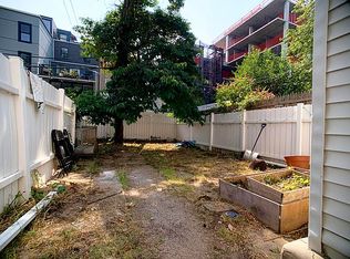 318 Hancock St, Brooklyn, NY 11216