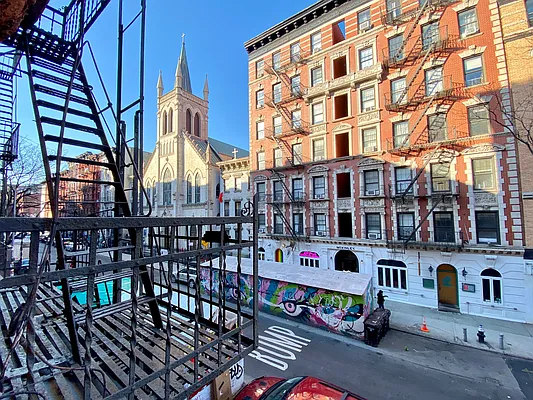 Rented by REAL New York | media 1