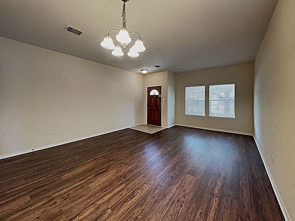 5th image of 18854 Lantern Cove Ln
