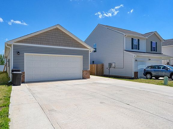 3rd image of 265 Parwin Rd
