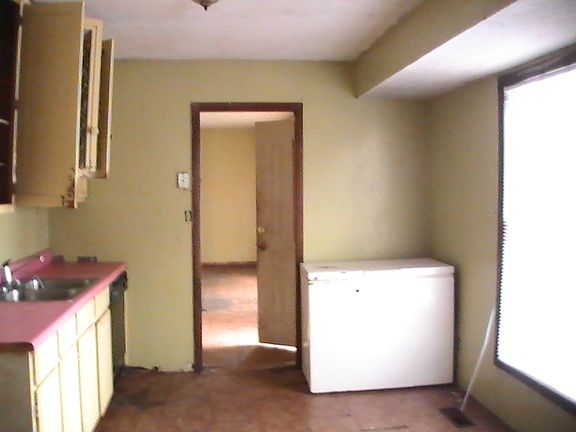 2nd image of 1313 Congress Dr NW
