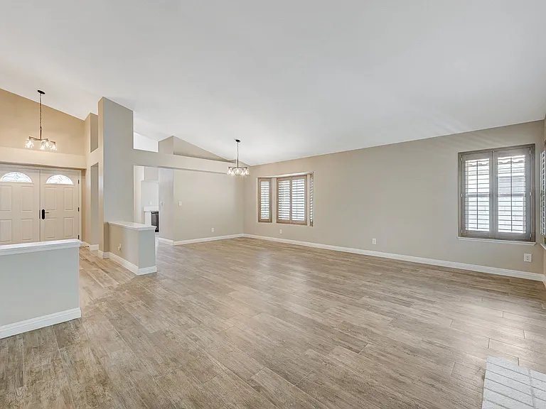 272 Comfort Dr — Photo 14