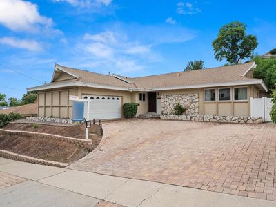 6220 Henderson Dr, La Mesa, CA, 91942