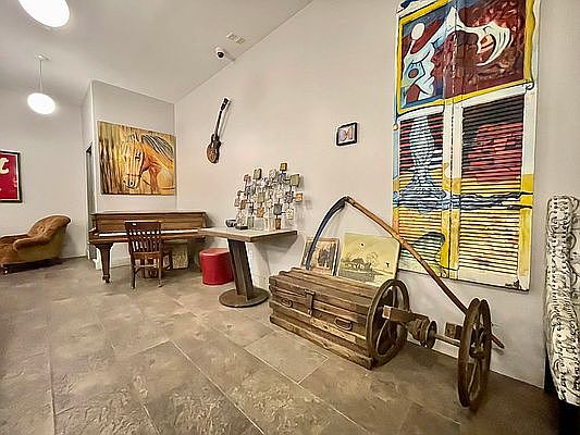 3rd image of 105 Jefferson Ave #1D