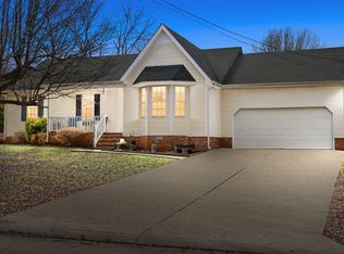 1810 Pecan Ridge Dr, Murfreesboro, TN 37128