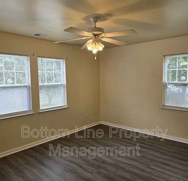 5326 Eaton Cir — Photo 5