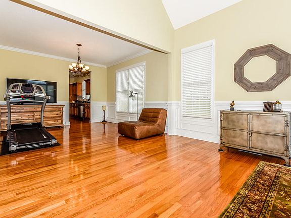 3rd image of 12749 Providence Glen Ln